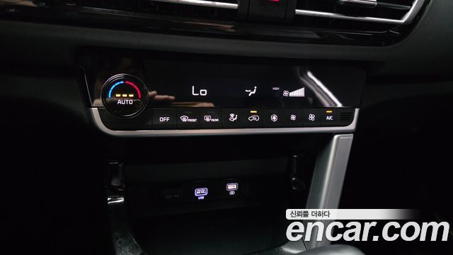 Kia Seltos Diesel 1.6 2WD Trendy 2021 — фото 17