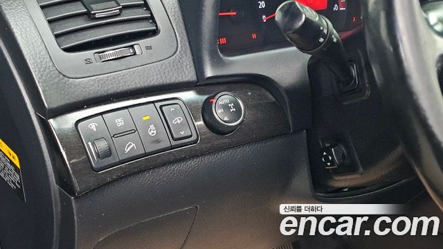 Kia Mohave 4WD KV 300 2015 — фото 13