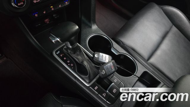Kia Sportage The Bold Diesel 2.0 2WD Prestige 2019 — фото 9