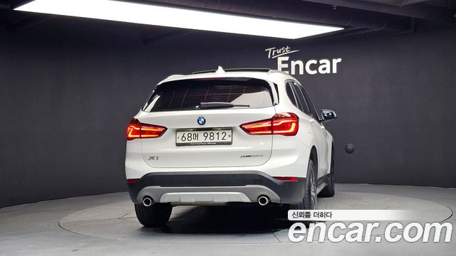 BMW X1 (F48) xDrive 20d xLine 2019 — фото 4