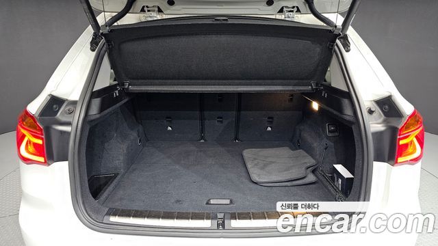 BMW X1 (F48) xDrive 20d xLine 2019 — фото 20