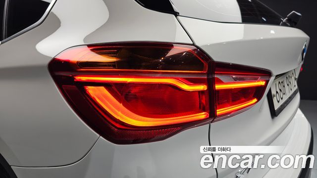 BMW X1 (F48) xDrive 20d xLine 2019 — фото 23