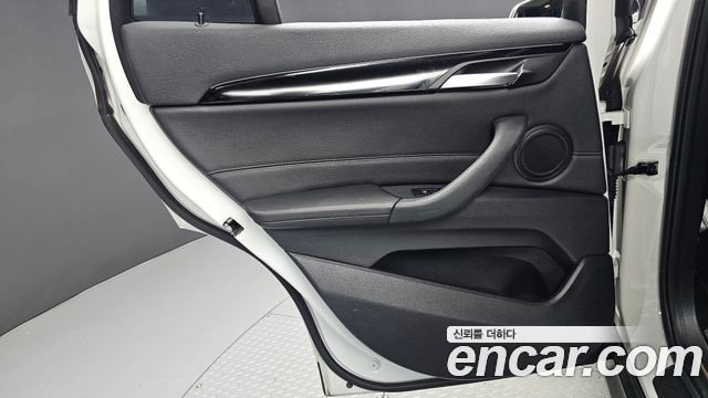 BMW X1 (F48) xDrive 20d xLine 2019 — фото 25