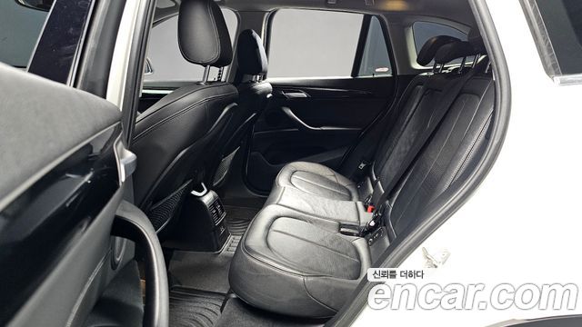 BMW X1 (F48) xDrive 20d xLine 2019 — фото 26