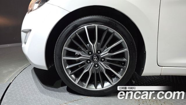 Hyundai Avante (MD) M16 GDI Style 2013 — фото 5