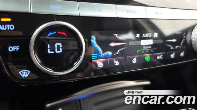 Genesis G80 (RG3) Gasoline 2.5 Turbo 2WD 2022 — фото 38
