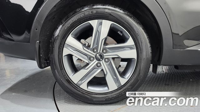 Kia Sorento (IV) HEV 1.6 2WD Gravity 2022 — фото 21