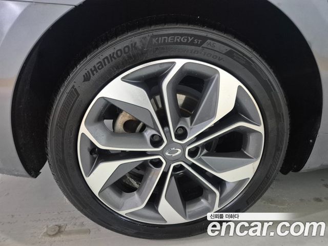 Renault Korea SM6 2.0 LPe LE 2020 — фото 24