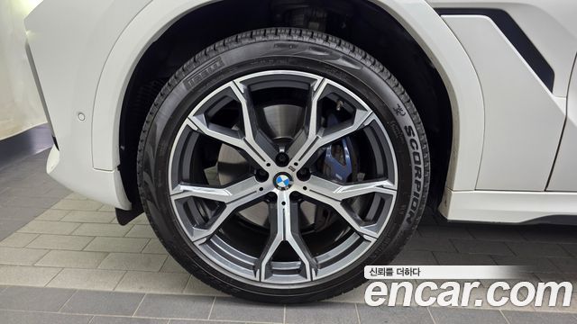 BMW X6 (G06) xDrive40i M Sport 2022 — фото 5