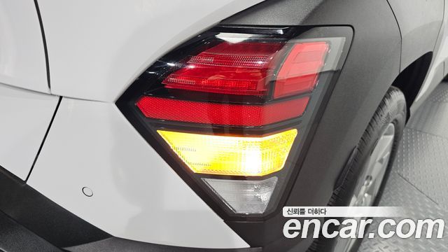 Hyundai Kona (SX2) Gasoline 1.6 Turbo 2WD Modern 2023 — фото 23