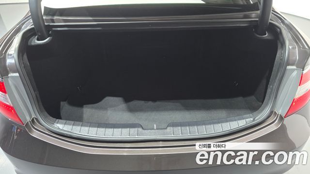 Hyundai Grandeur (HG) HG300 Premium 2016 — фото 20