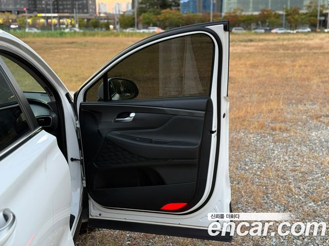 Hyundai Santa Fe Diesel 2.2 2WD Exclusive 2023 — фото 17