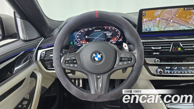 BMW 5 Series (G30) M550i xDrive 2021 — фото 13