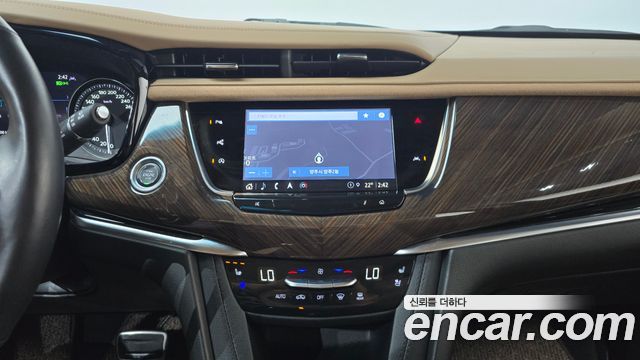 Cadillac XT6 3.6 Sport 2024 — фото 13