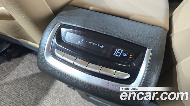 Cadillac XT6 3.6 Sport 2024 — фото 18