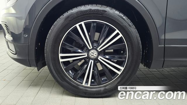 Volkswagen Tiguan (II) 2.0 TDI Prestige 2020 — фото 5