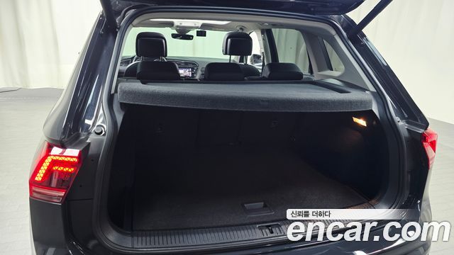 Volkswagen Tiguan (II) 2.0 TDI Prestige 2020 — фото 23