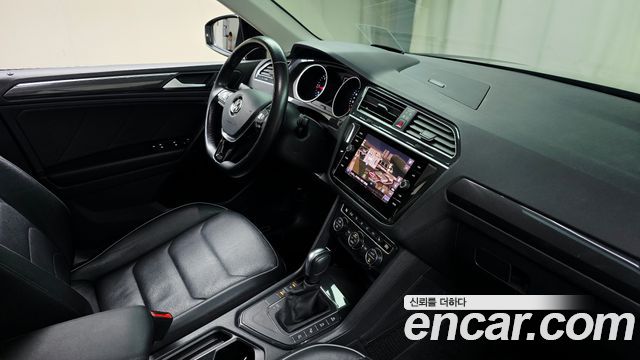 Volkswagen Tiguan (II) 2.0 TDI Prestige 2020 — фото 24