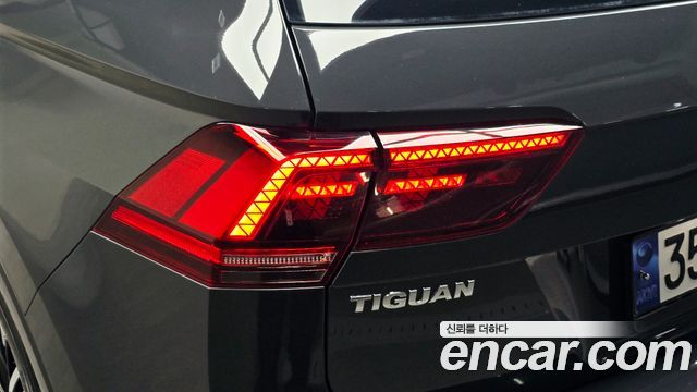 Volkswagen Tiguan (II) 2.0 TDI Prestige 2020 — фото 29