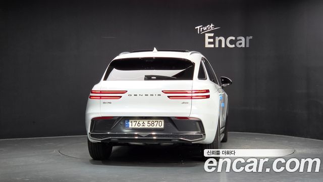 Genesis GV70 2.5T Gasoline AWD 2025 — фото 4