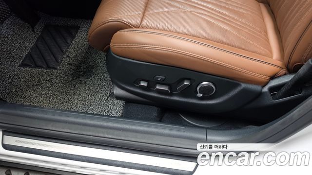 Genesis GV70 2.5T Gasoline AWD 2025 — фото 35