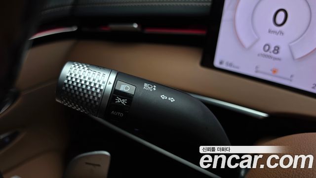 Genesis GV70 2.5T Gasoline AWD 2025 — фото 37