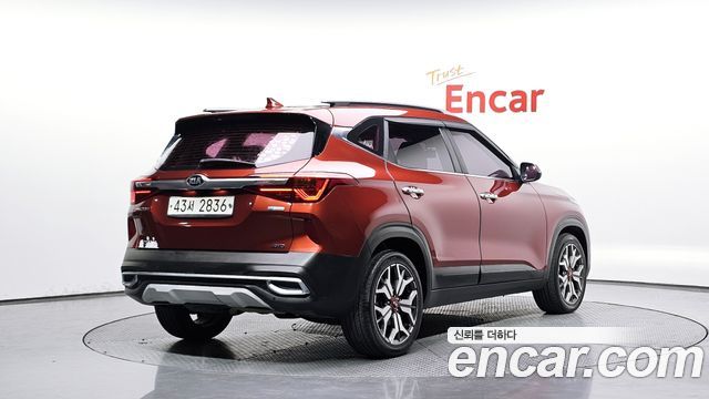 Kia Seltos Diesel 1.6 4WD Noblesse 2020 — фото 2
