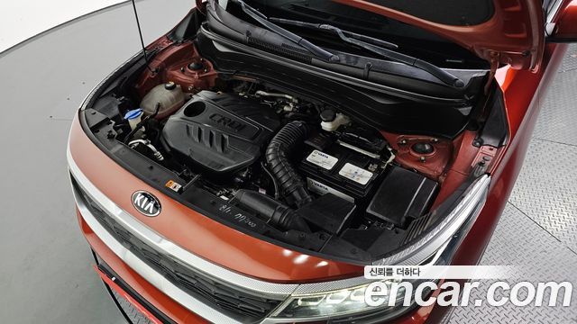 Kia Seltos Diesel 1.6 4WD Noblesse 2020 — фото 6