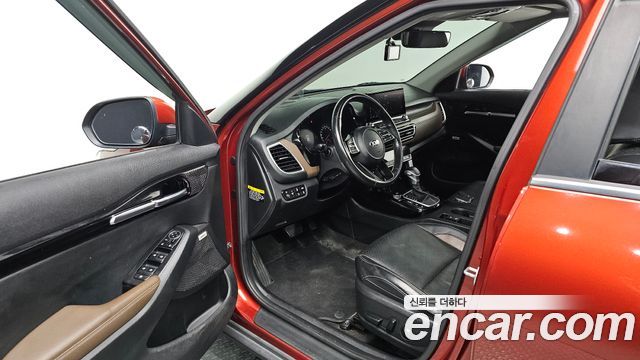 Kia Seltos Diesel 1.6 4WD Noblesse 2020 — фото 10