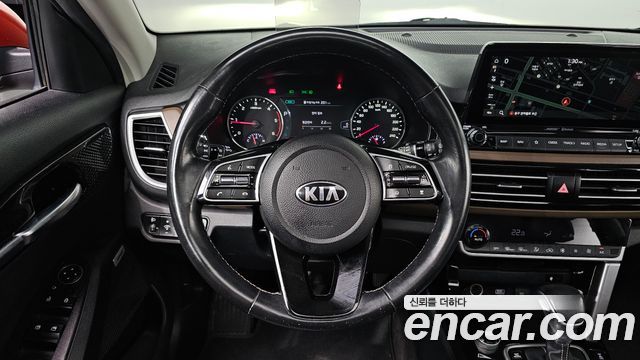 Kia Seltos Diesel 1.6 4WD Noblesse 2020 — фото 12