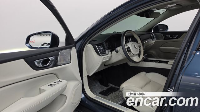 Volvo V60 Cross Country (II) T5 Pro AWD 2020 — фото 10