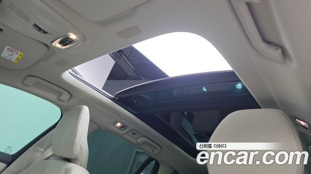 Volvo V60 Cross Country (II) T5 Pro AWD 2020 — фото 17