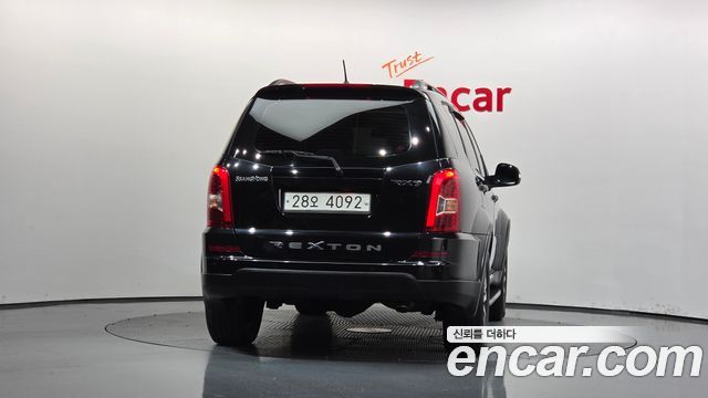 KG Mobility (SsangYong) Rexton W 2.0 4WD RX7 Luxury 2013 — фото 4