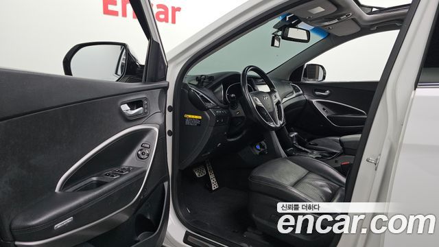 Hyundai Santa Fe (DM) Diesel(e-VGT) 2.0 4WD Exclusive 2015 — фото 10