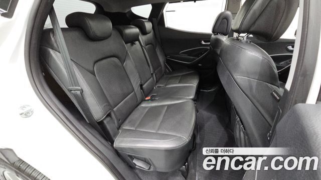 Hyundai Santa Fe (DM) Diesel(e-VGT) 2.0 4WD Exclusive 2015 — фото 11
