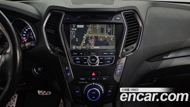 Hyundai Santa Fe (DM) Diesel(e-VGT) 2.0 4WD Exclusive 2015 — фото 14