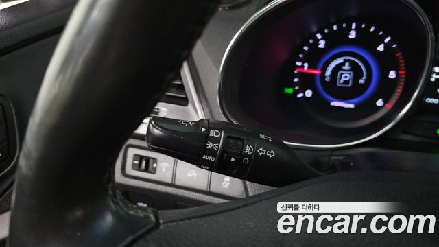 Hyundai Santa Fe (DM) Diesel(e-VGT) 2.0 4WD Exclusive 2015 — фото 30