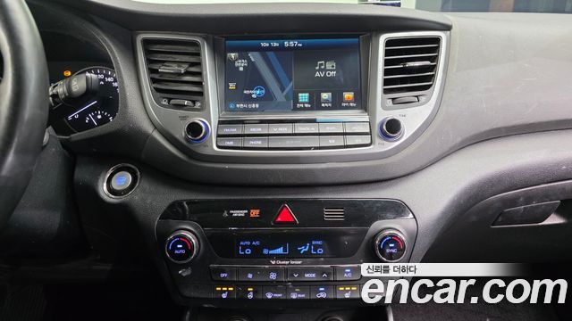 Hyundai Tucson Diesel 1.7 2WD Modern 2017 — фото 14