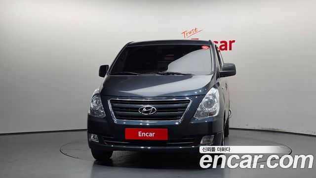 Hyundai Grand Starex 3-Seater VAN Smart 2017 — фото 3