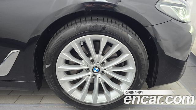 BMW 5 Series (G30) 520i Luxury 2022 — фото 21