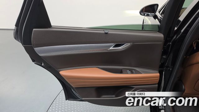 Genesis G80 (RG3) Gasoline 2.5 Turbo AWD 2024 — фото 31