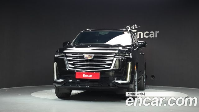 Cadillac Escalade (V) 6.2 Premium Luxury Platinum 2023 — фото 3