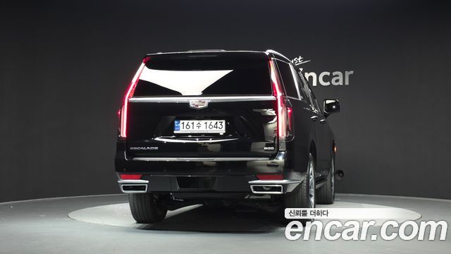 Cadillac Escalade (V) 6.2 Premium Luxury Platinum 2023 — фото 4
