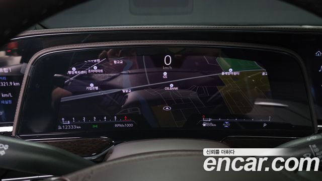 Cadillac Escalade (V) 6.2 Premium Luxury Platinum 2023 — фото 8