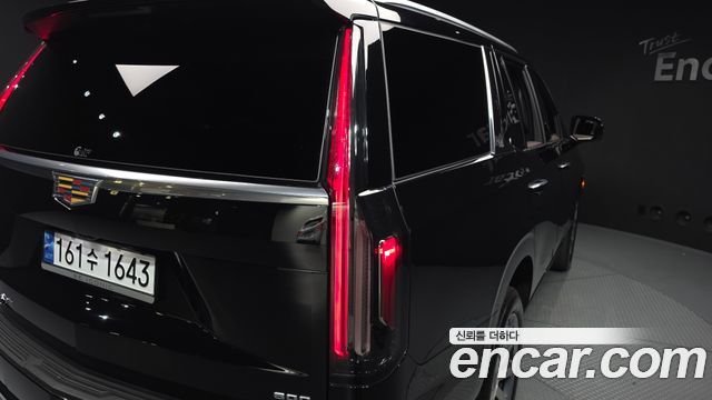 Cadillac Escalade (V) 6.2 Premium Luxury Platinum 2023 — фото 23