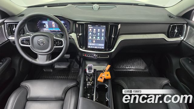 Volvo V60 Cross Country (II) B5 Ultra AWD 2025 — фото 7