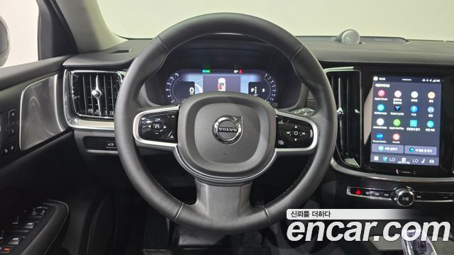 Volvo V60 Cross Country (II) B5 Ultra AWD 2025 — фото 12