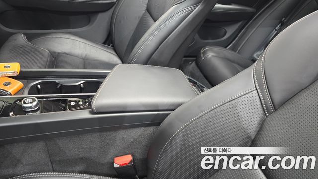Volvo V60 Cross Country (II) B5 Ultra AWD 2025 — фото 33