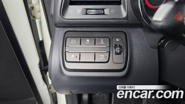 KG Mobility (SsangYong) Tivoli Air 1.6 RX 4WD 2017 — фото 20