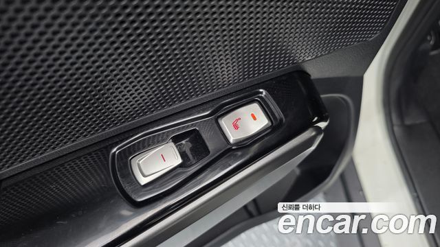 KG Mobility (SsangYong) Tivoli Air 1.6 RX 4WD 2017 — фото 29